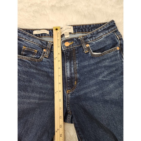 Universal Thread Women's Blue Stretch Distressed High Rise Straight Jeans Size 6 - Picture 7 of 8